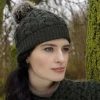 Outlet Sweater Shop Aran Cable Knit Hat Pom Pom Green