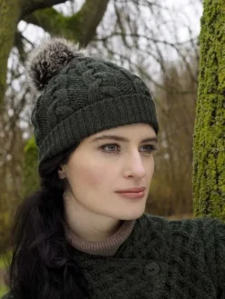 Outlet Sweater Shop Aran Cable Knit Hat Pom Pom Green