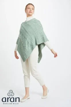 Hot Sweater Shop Aran Supersoft Merino Wool Poncho - Mint