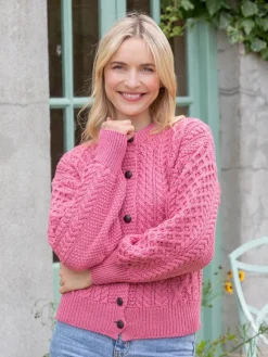 Discount Sweater Shop Clover Cropped Cardigan Rosa Pink