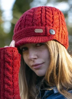Clearance Sweater Shop Erin Peak Cable Knit Hat Red