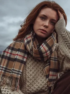 New Sweater Shop Extra Fine Merino Wool Scarf 136