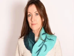 Outlet Sweater Shop Felt Wool Leaf Scarf Blue