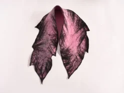 Hot Sweater Shop Felt Wool Leaf Scarf Pink/Black