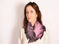 Hot Sweater Shop Felt Wool Leaf Scarf Pink/Black