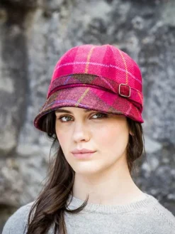 New Sweater Shop Flapper Cap Pink Check - colour no. 223A One Size