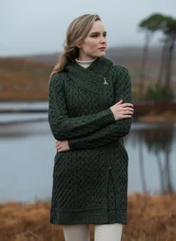 Discount Sweater Shop Long Heart Design Hooded Coat - Army Green
