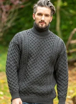Outlet Sweater Shop Men's Traditional Aran Turtleneck Sweater