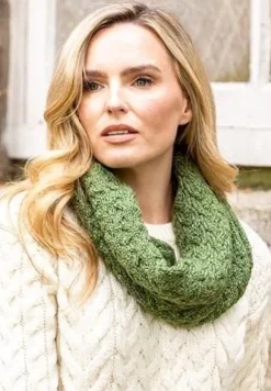 New Sweater Shop Super Soft Aran Snood Green B859
