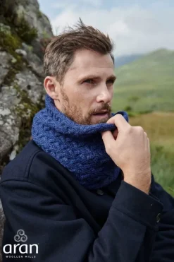 Clearance Sweater Shop Super Soft Aran Snood Royal Blue B859