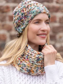Outlet Sweater Shop Super Soft Merino Wool Handmade Snood and Hat Set - Multicolour