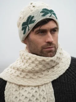 Outlet Sweater Shop Unisex Aran Hat with Shamrocks